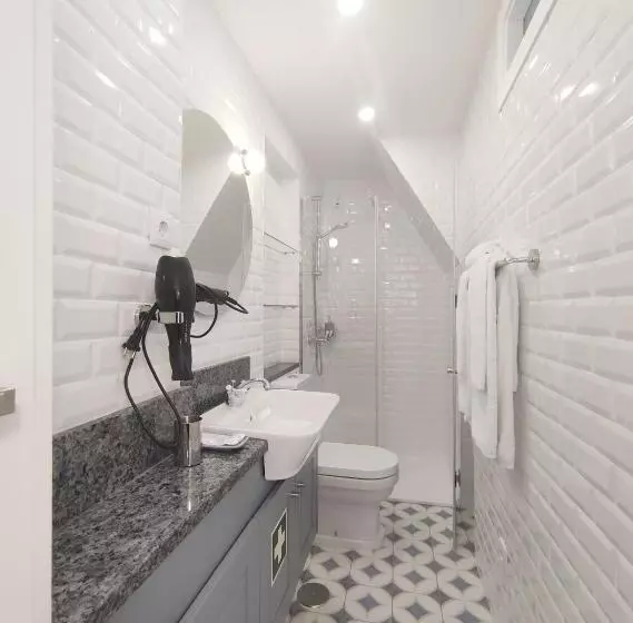 پانسیون A Botoeira Da Praça Guest House