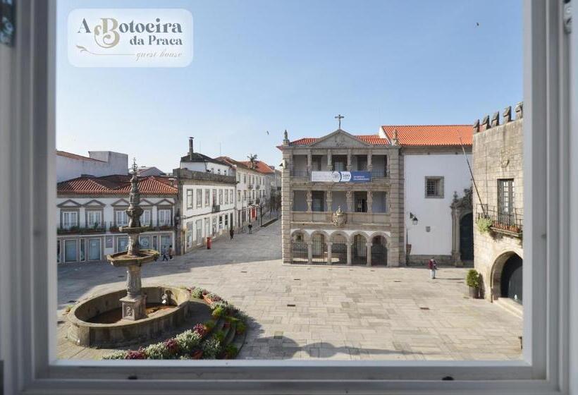 پانسیون A Botoeira Da Praça Guest House