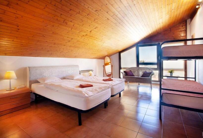 پانسیون Aaccent Montblanc Prenafeta