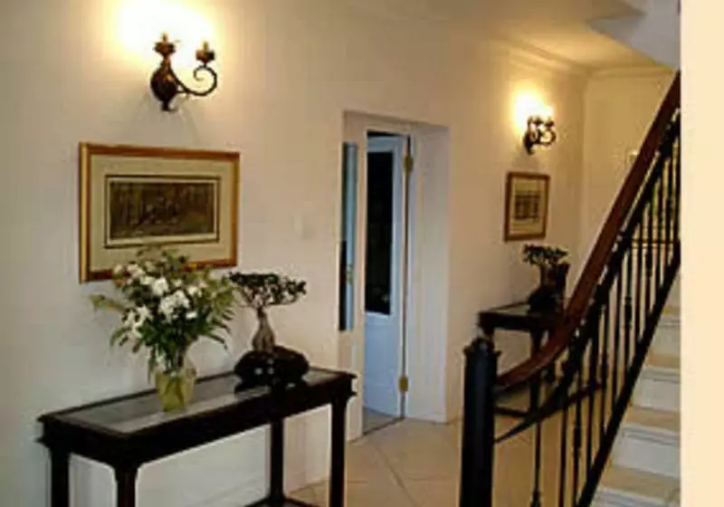 ペンション Ashbourne Manor