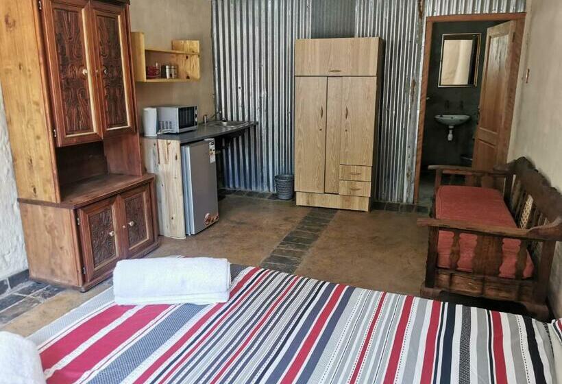 פנסיון Kameeldoring Guest House