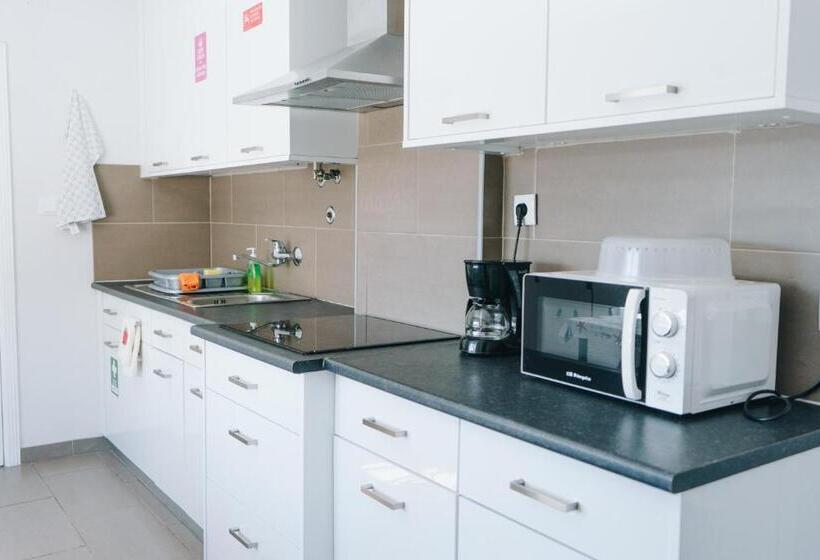 پانسیون Ocean Guesthouse Peniche