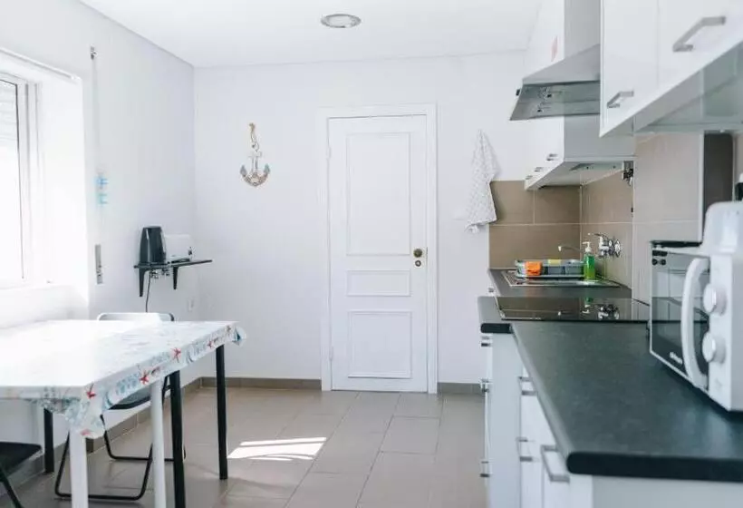 ペンション Ocean Guesthouse Peniche