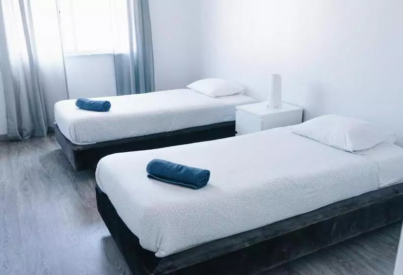 ペンション Ocean Guesthouse Peniche