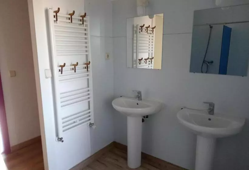 Albergue Fresno De Cantespino   La Tormenta