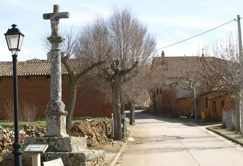 Albergue Fresno De Cantespino   La Tormenta