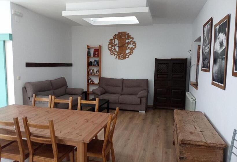 Albergue Fresno De Cantespino   La Tormenta