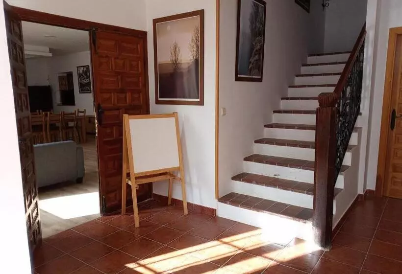 Albergue Fresno De Cantespino   La Tormenta