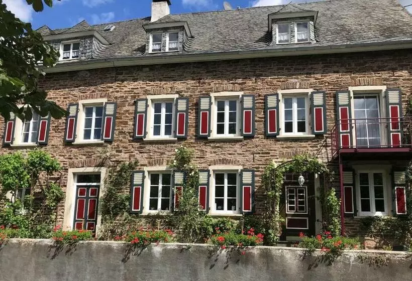 Aamiaismajoitus (B&B) Das Moselhaus