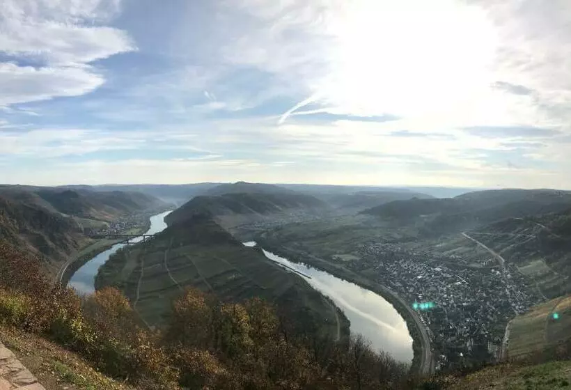 Aamiaismajoitus (B&B) Das Moselhaus