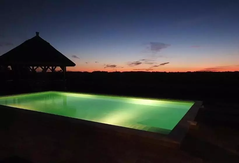 Aamiaismajoitus (B&B) Tisza White House