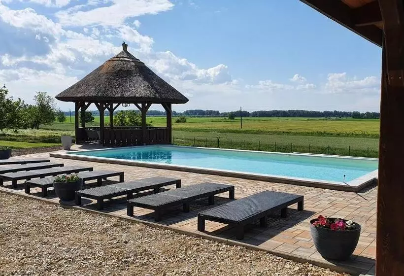 Aamiaismajoitus (B&B) Tisza White House