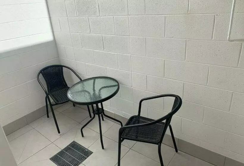 Bendigo High St Apartments With King Bed Courtyard Kitchen Refurbished 2022