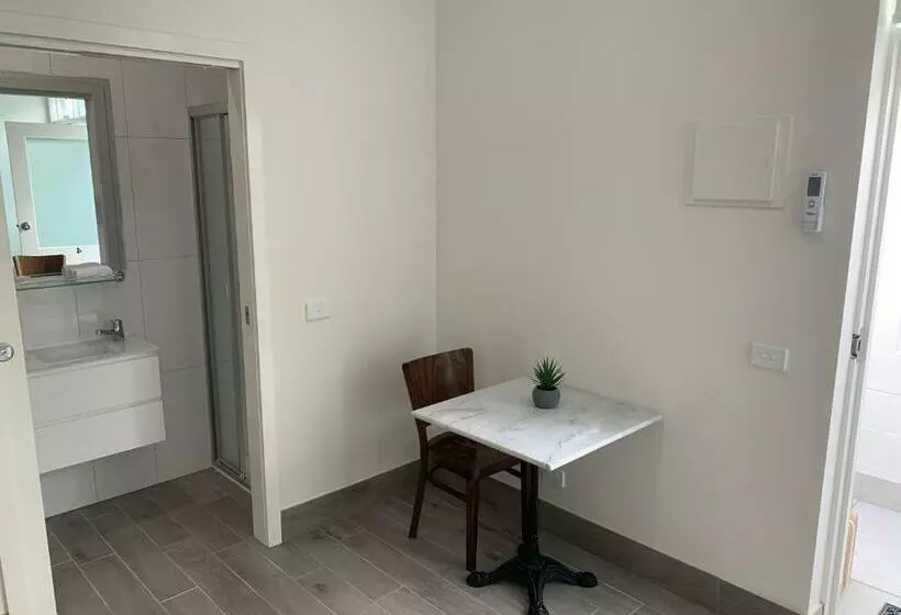Bendigo High St Apartments With King Bed Courtyard Kitchen Refurbished 2022