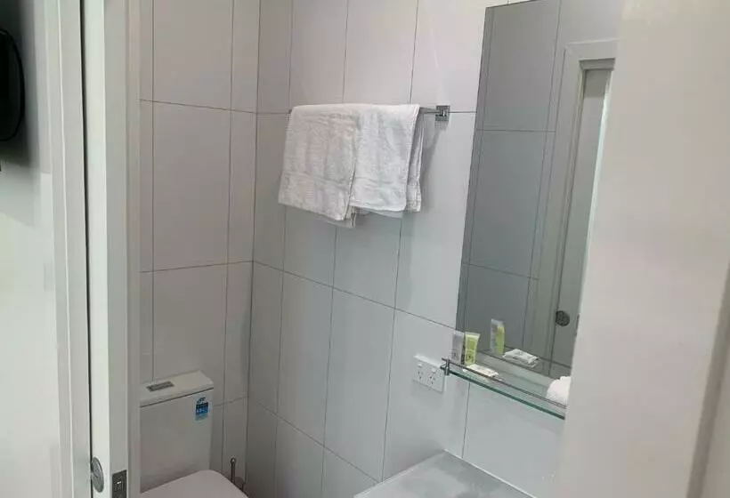 Bendigo High St Apartments With King Bed Courtyard Kitchen Refurbished 2022