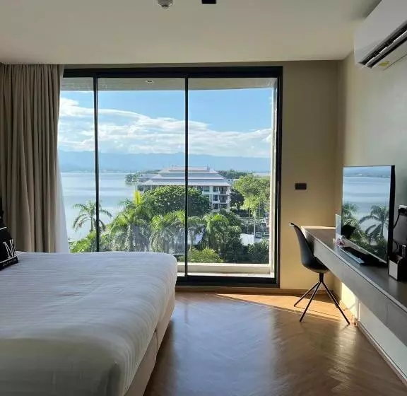 M2 Hotel Waterside