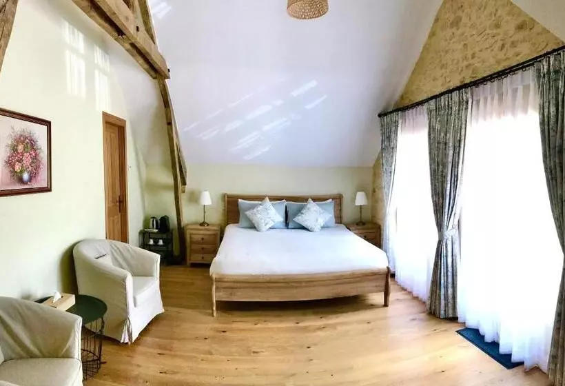 Les Cèdres Du Linard, Chambres D Hôtes B&b Near Lascaux, Montignac, Sarlat La Canéda, Dordogne