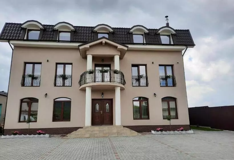 ペンション Aristocat Hotels Rasnov