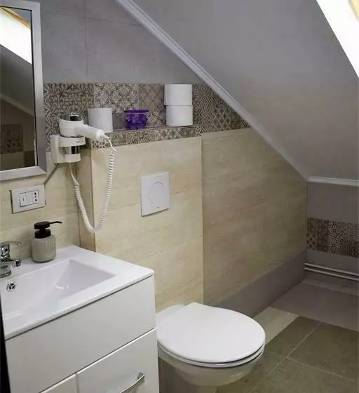 پانسیون Casa Traistau