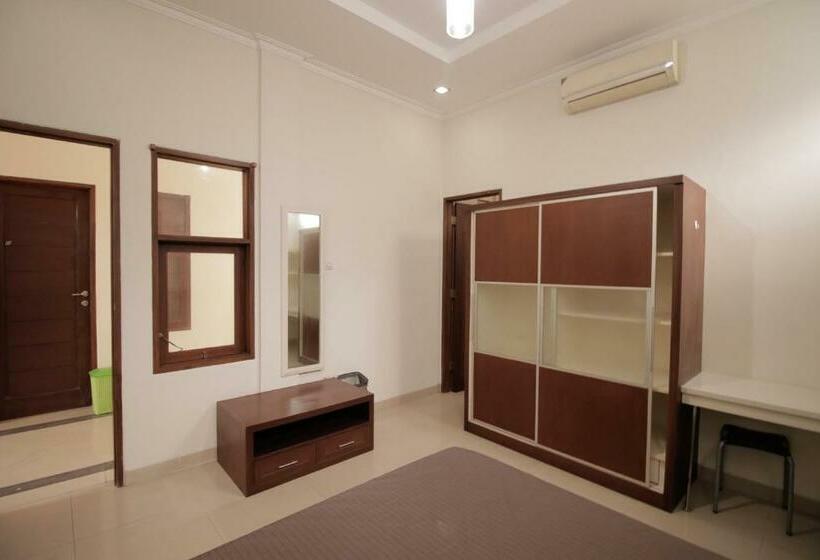 Panzió Stay Inn Pasteur Bandung, Husein Sastranegara Airport