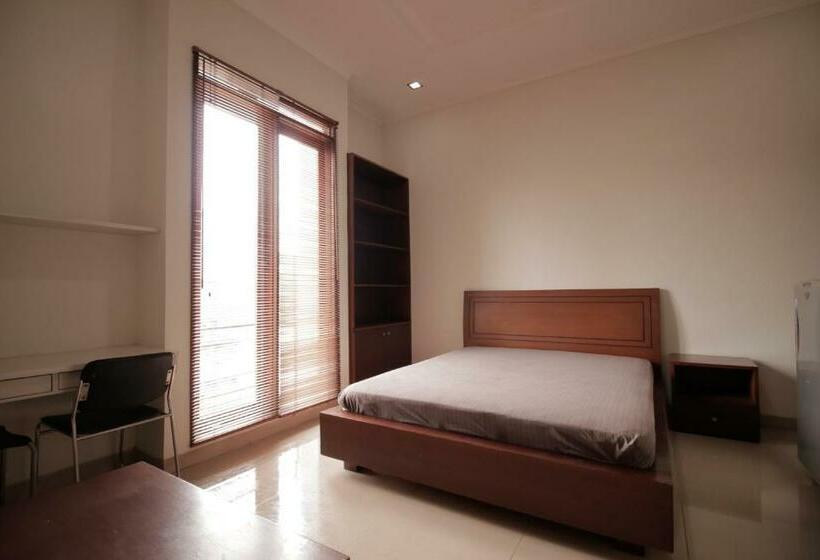 Panzió Stay Inn Pasteur Bandung, Husein Sastranegara Airport