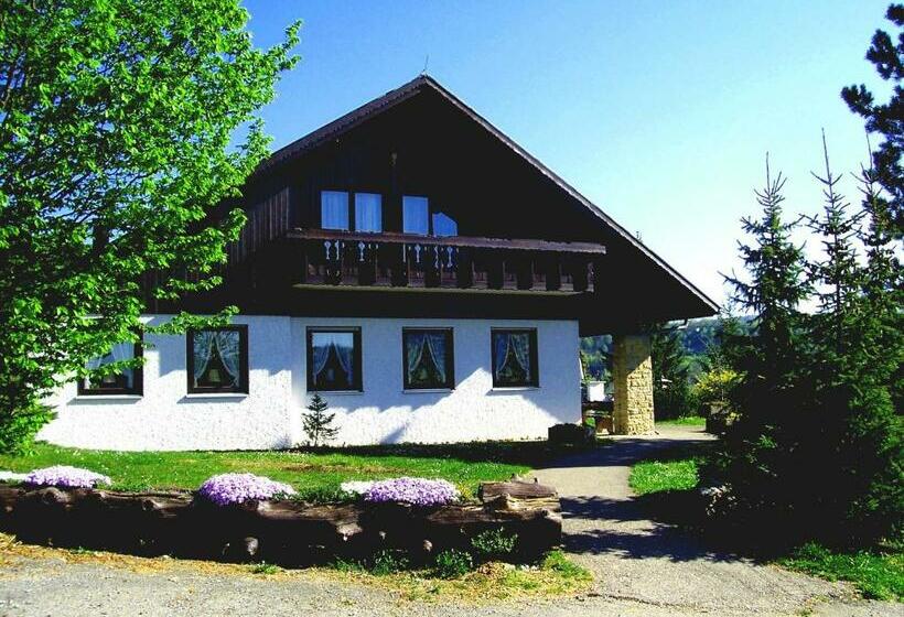 ユースホステル Landgasthof Heldenberg