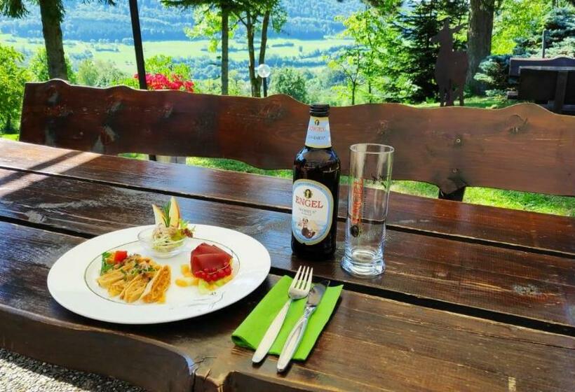 ユースホステル Landgasthof Heldenberg