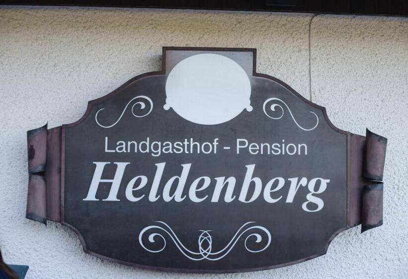ユースホステル Landgasthof Heldenberg