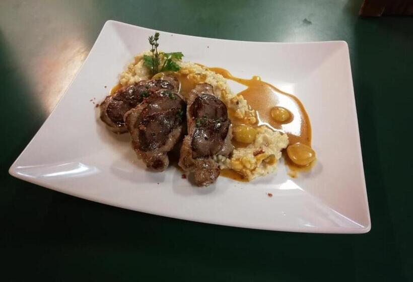 ユースホステル Landgasthof Heldenberg