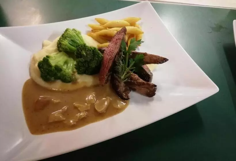 Retkeilymaja Landgasthof Heldenberg