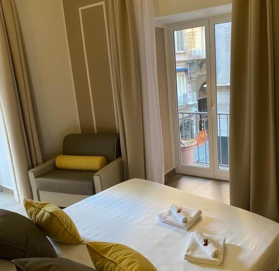 تختخواب و صبحانه Salotto Toledo