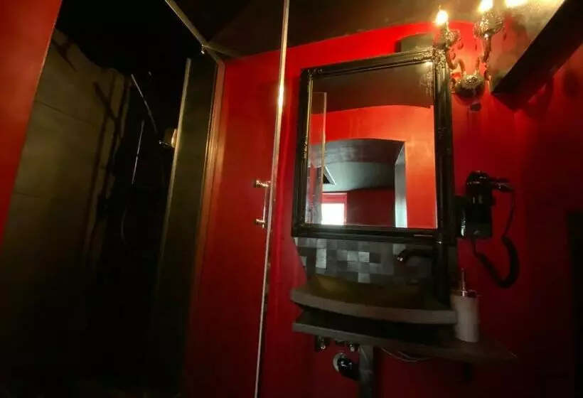 Hotelli Le Rêve D’une Nuit Suite Mystérieuse