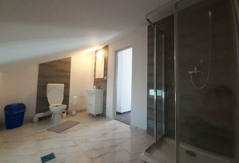 پانسیون Casa La Andrei