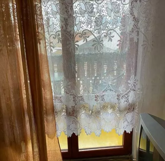 ペンション Camere De închiriat Floarea Reginei