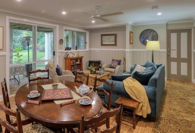 펜션 Mitta Glen Guesthouse