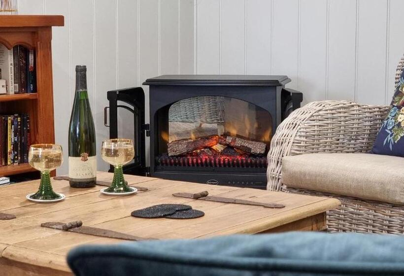 펜션 Mitta Glen Guesthouse