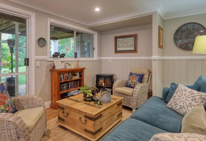 펜션 Mitta Glen Guesthouse