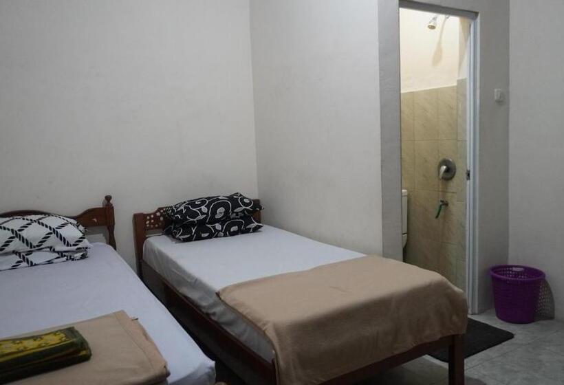 پانسیون Nadyah Syariah Homestay