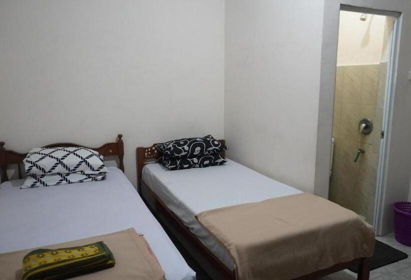 پانسیون Nadyah Syariah Homestay