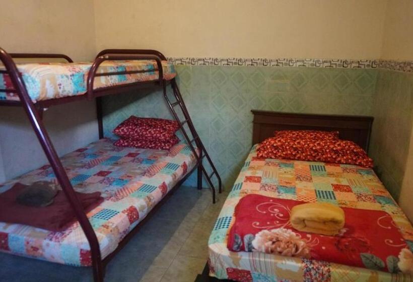 پانسیون Nadyah Syariah Homestay