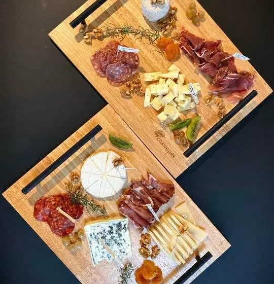 Majatalo Chambres Avec Jacuzzi Privatif   Kassiopée Bed & Spa