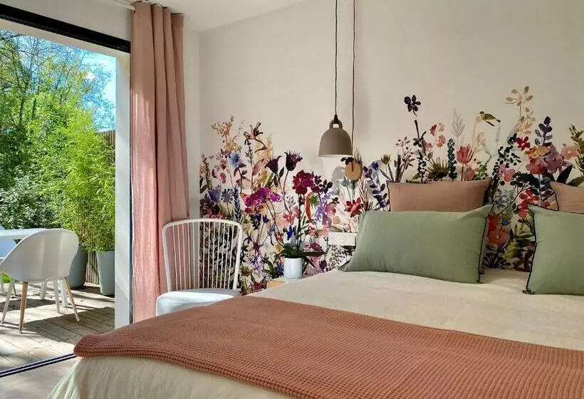 Majatalo Chambres Avec Jacuzzi Privatif   Kassiopée Bed & Spa