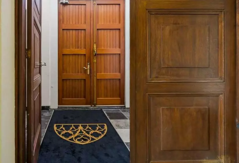 Aamiaismajoitus (B&B) Eglizen