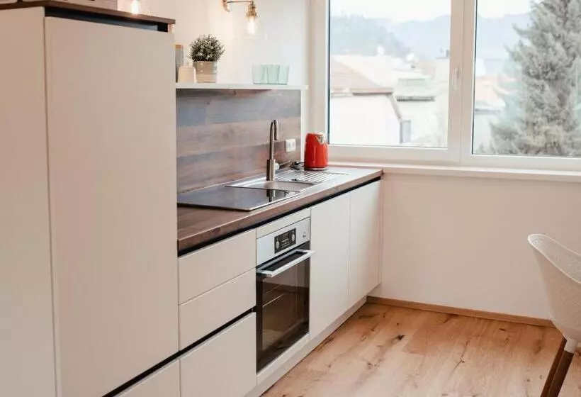 Aamiaismajoitus (B&B) Smarthotel Völkermarkt