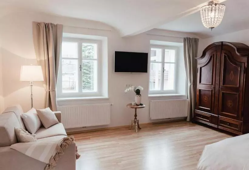 Aamiaismajoitus (B&B) Smarthotel Völkermarkt