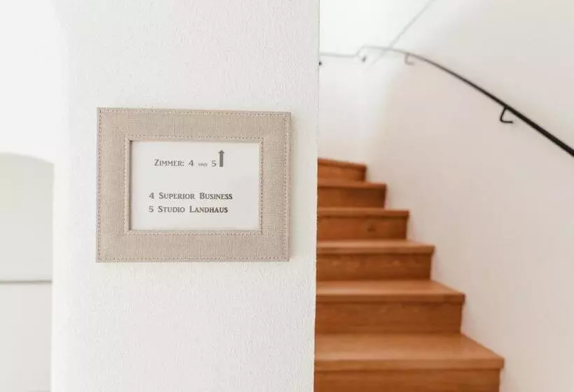 Aamiaismajoitus (B&B) Smarthotel Völkermarkt