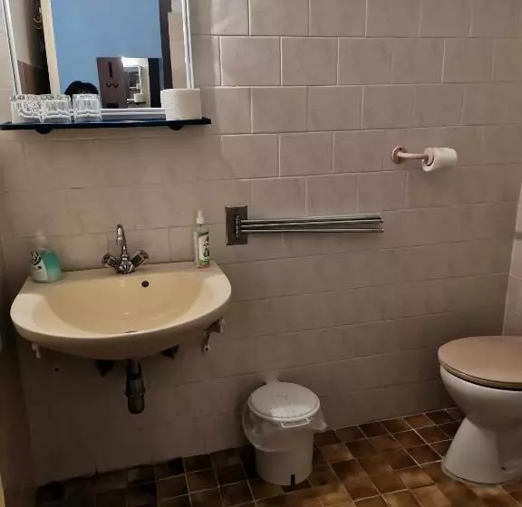 Aamiaismajoitus (B&B) Villa Negra Retro Panzió