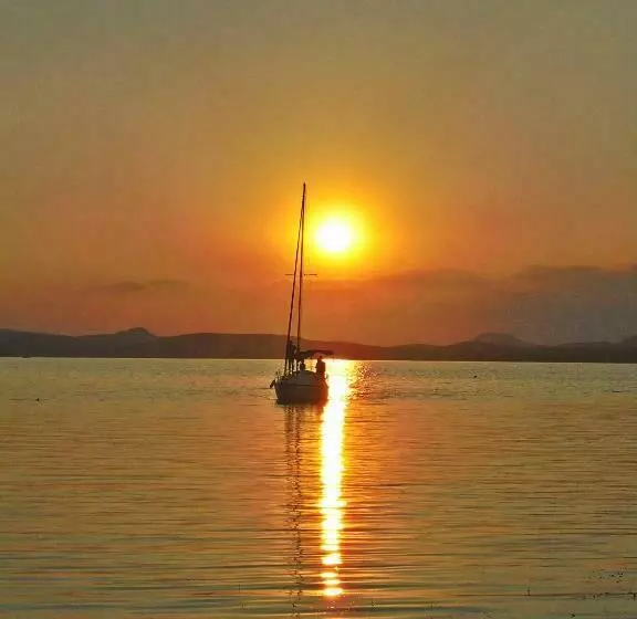 Aamiaismajoitus (B&B) Villa Negra Retro Panzió