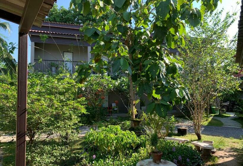 בית מלון כפרי Green Pepper Garden