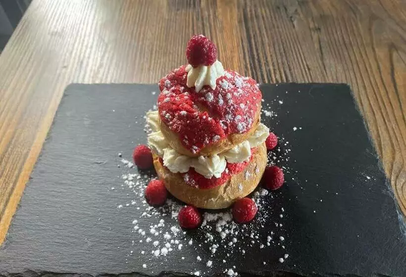 Hotelli Hôtel Restaurant Le Saint Gillois